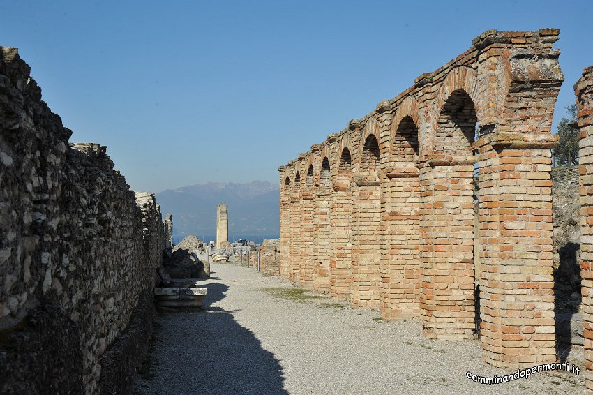 118 Grotte di Catullo.JPG